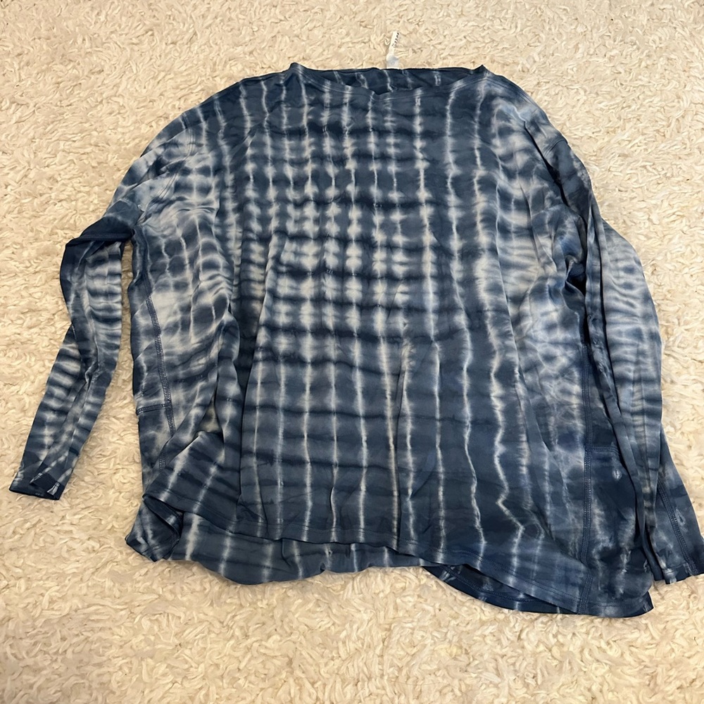 Limited edition tie die long sleeve lululemon